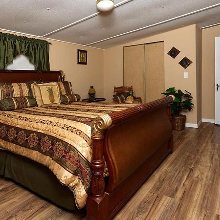 Room In Bb - Pleasant Days Bb Tropical Master Suite Homosassa Exterior foto